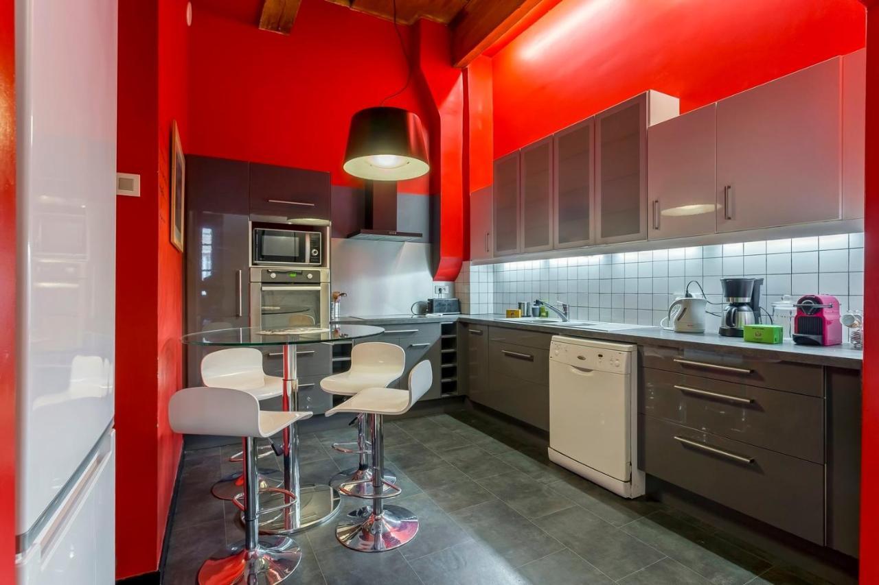 The Old Lyon Sauna 6 People Екстериор снимка